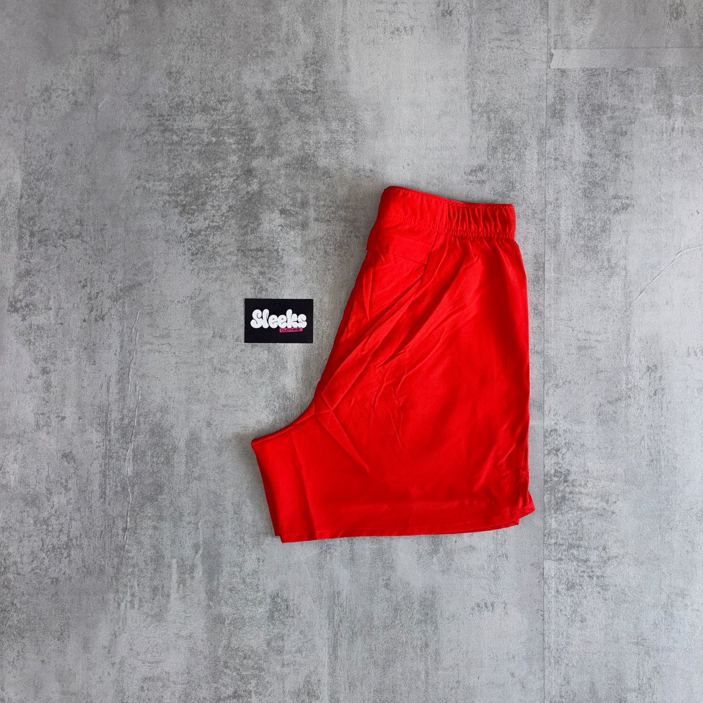 Nike Challenger Shorts Light Crimson