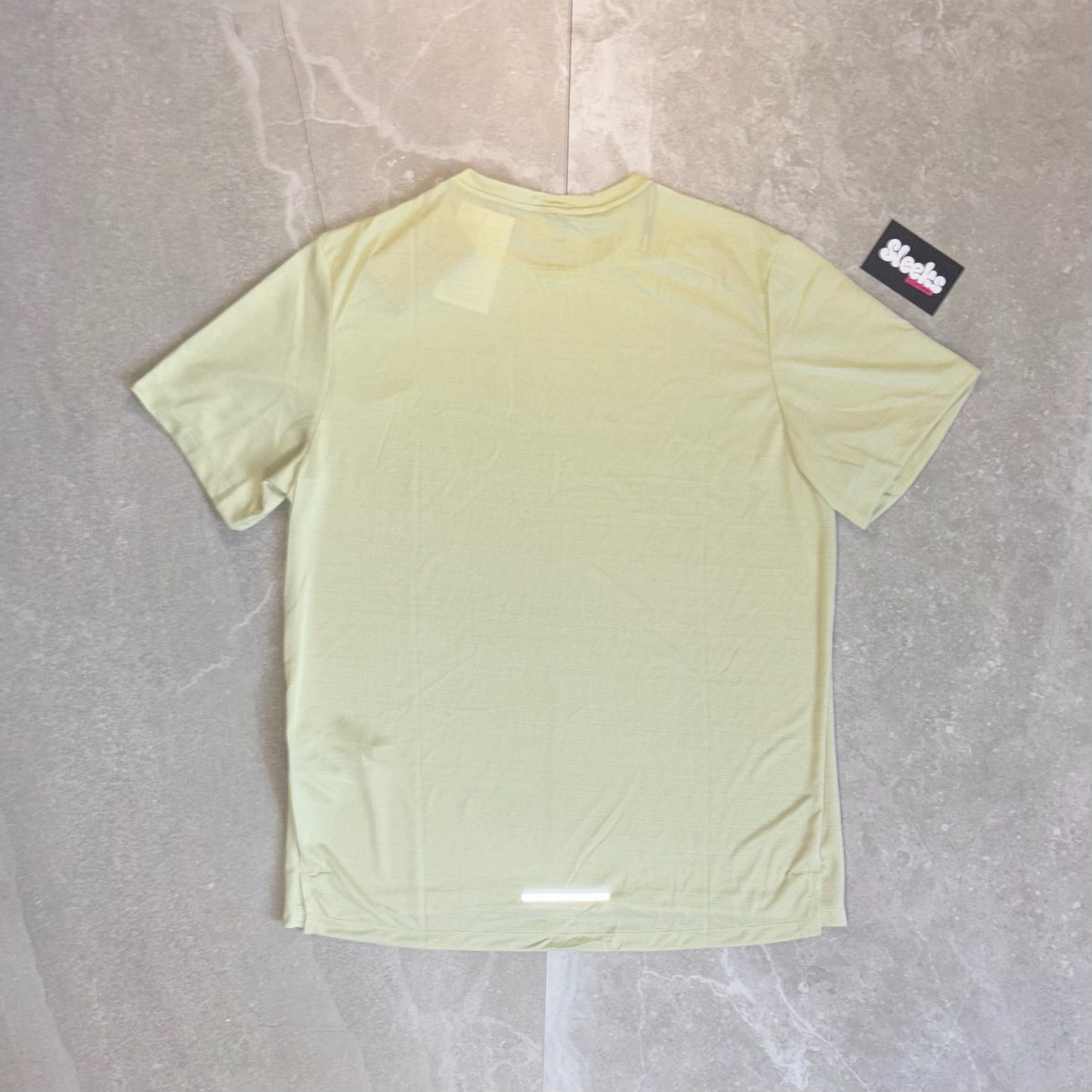 Nike Miler Tee Olive Aura