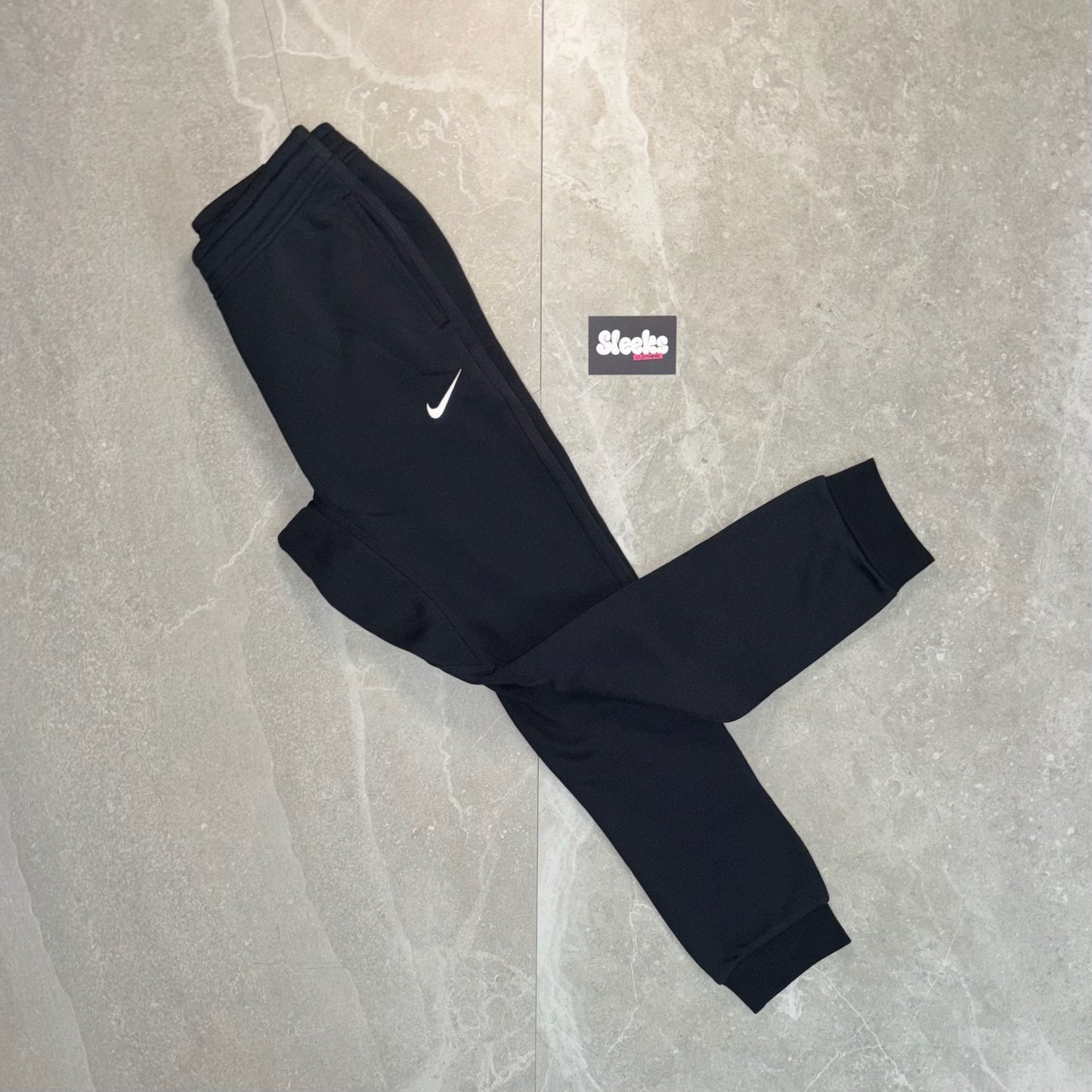 Nike Club Joggers Black