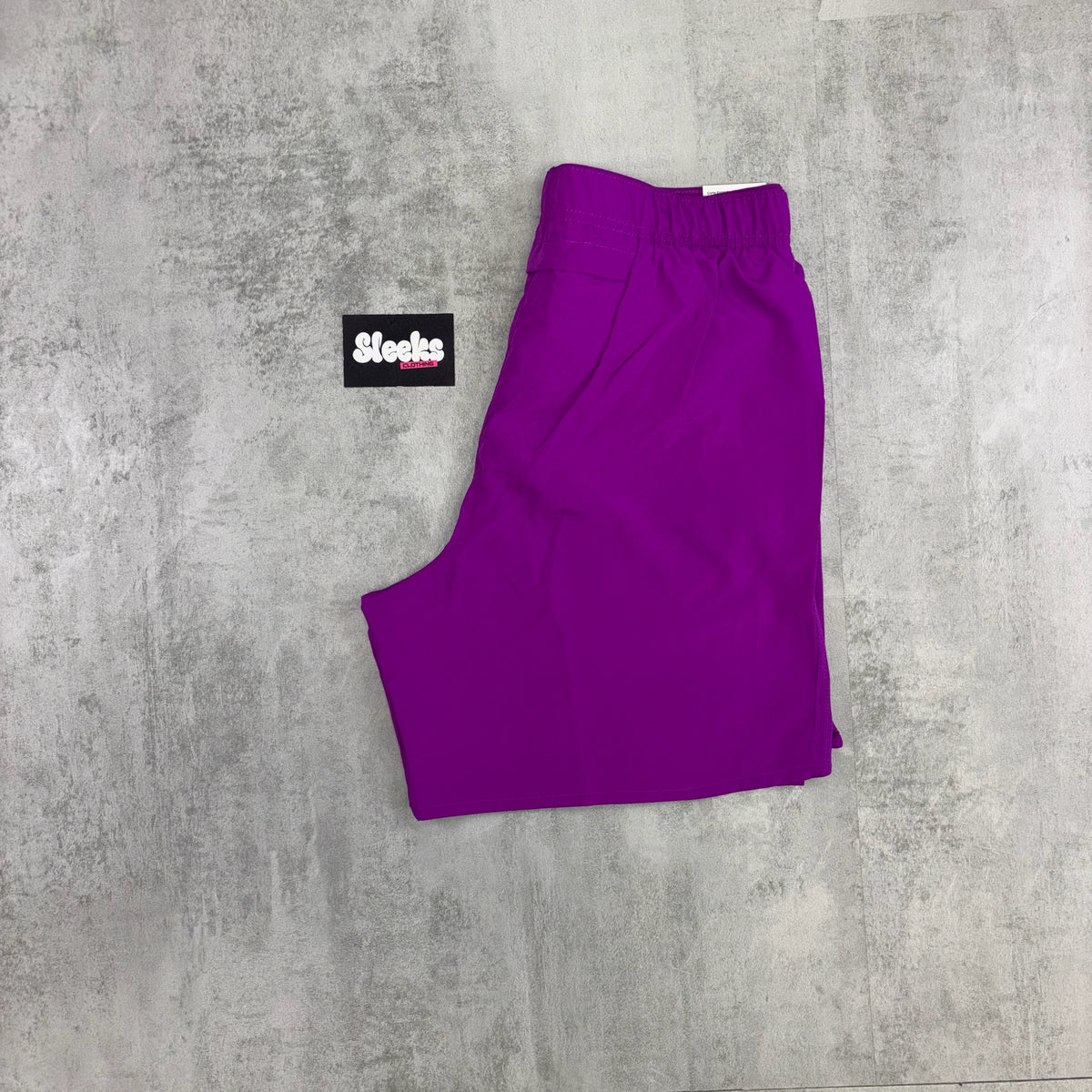 Nike Challenger Shorts Vivid Purple