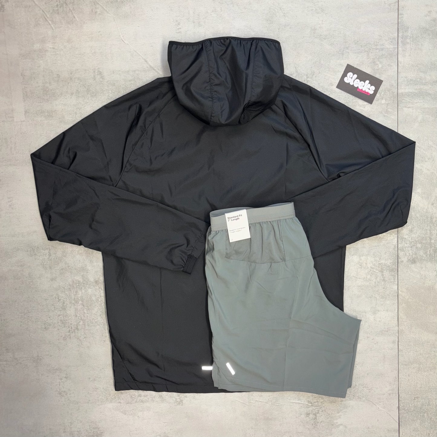 Nike Essential Windrunner Black Set Grey Challenger Shorts
