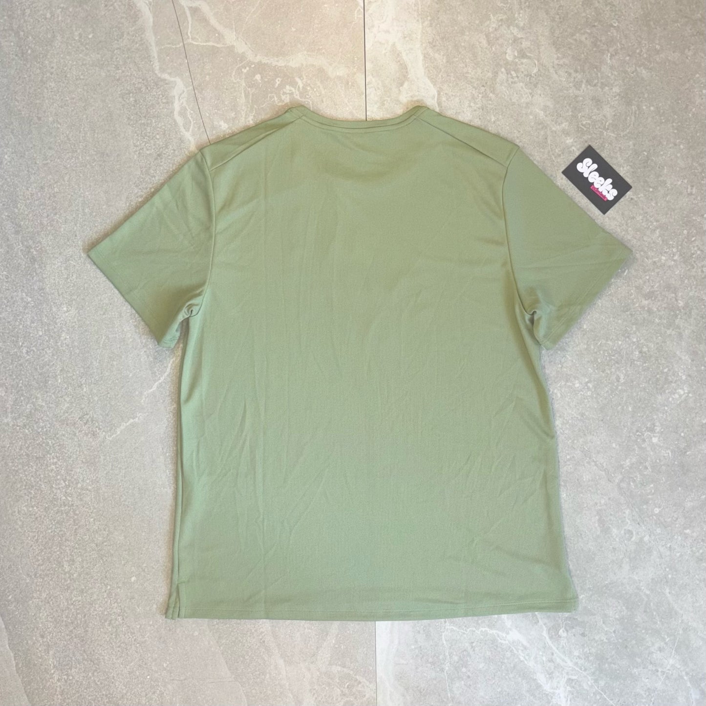 Nike Run DVSN Tee Oil Green