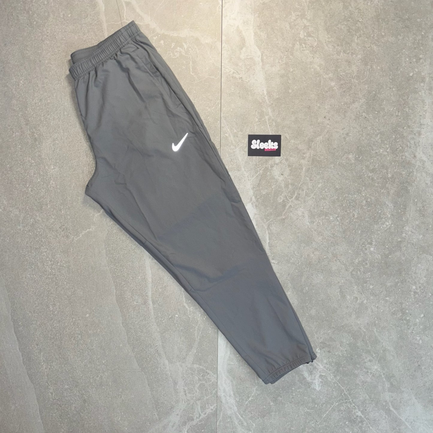 Nike Challenger Joggers Grey