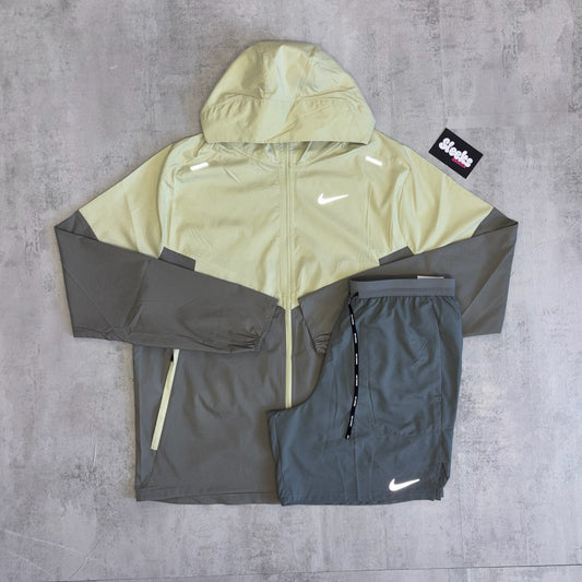 Nike Repel Windrunner Set Olive Aura
