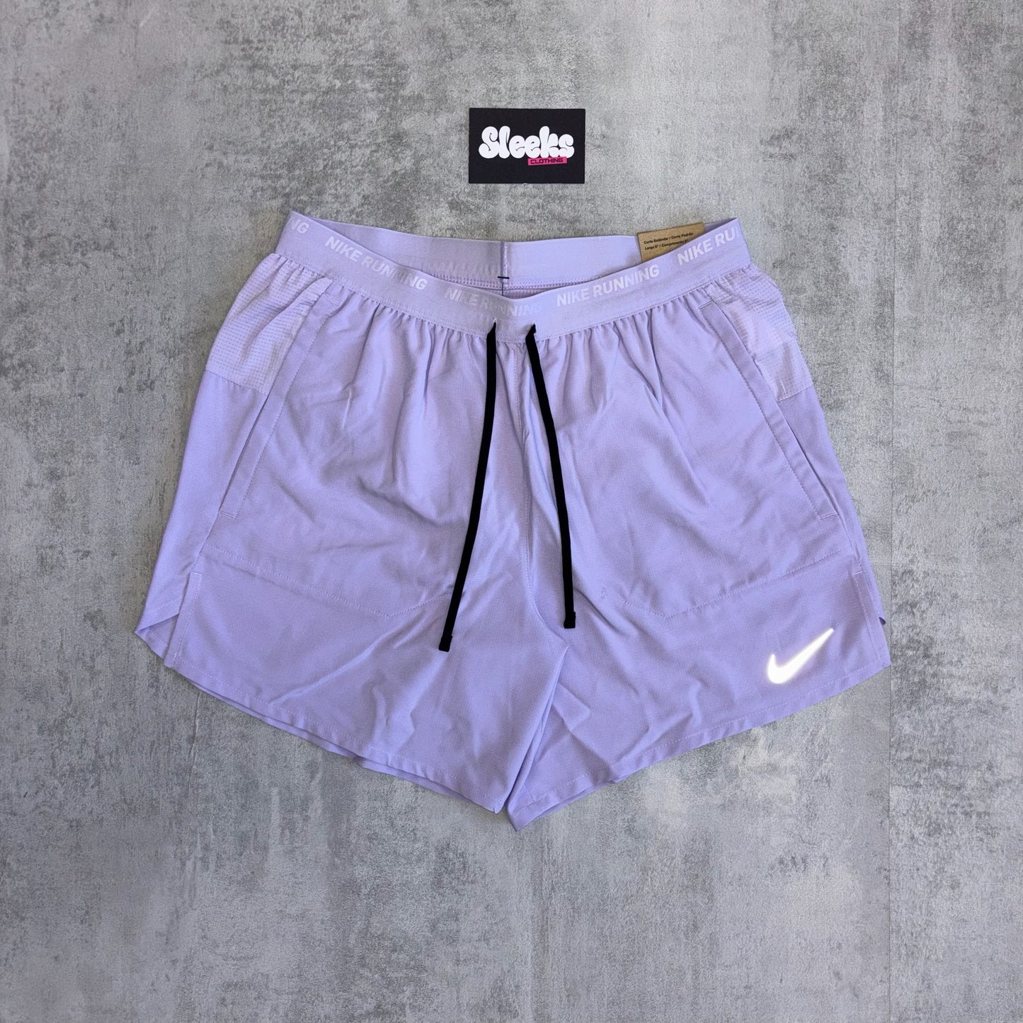 Nike Stride Shorts Hydrangeas