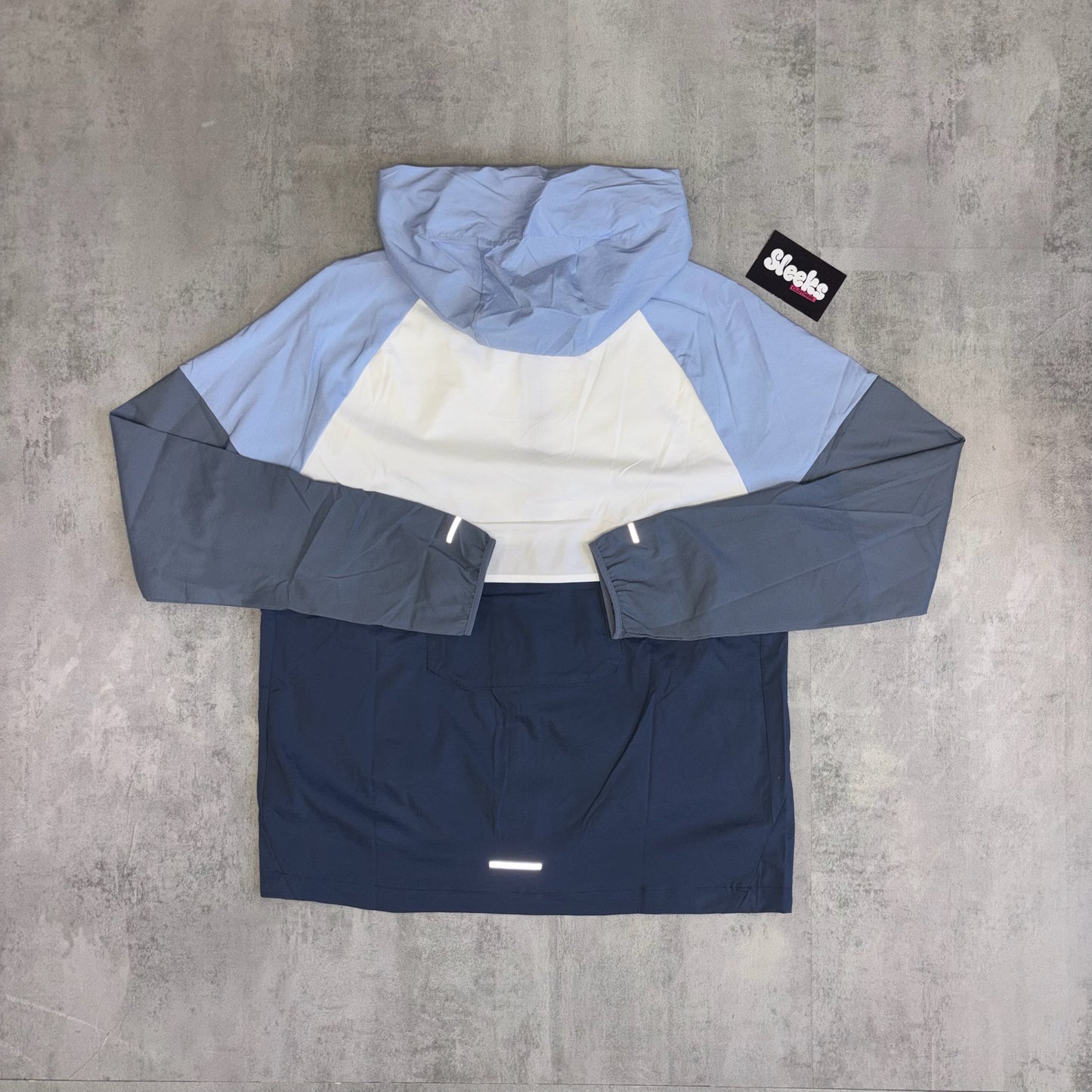 Nike Impossibly Light Windrunner White/Diffused Blue