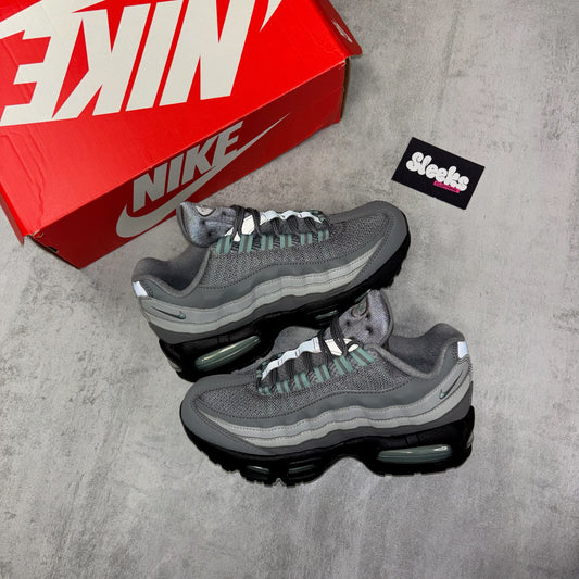 Nike AirMax 95 Smoke Grey/Cannon