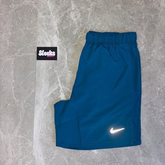 Nike Challenger Shorts Green Abyss