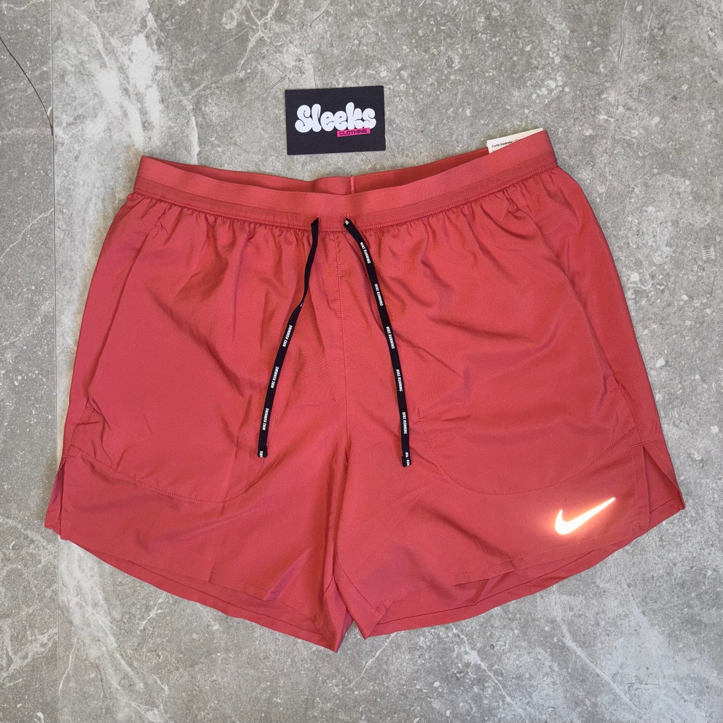 Nike Stride Shorts Adobe Red