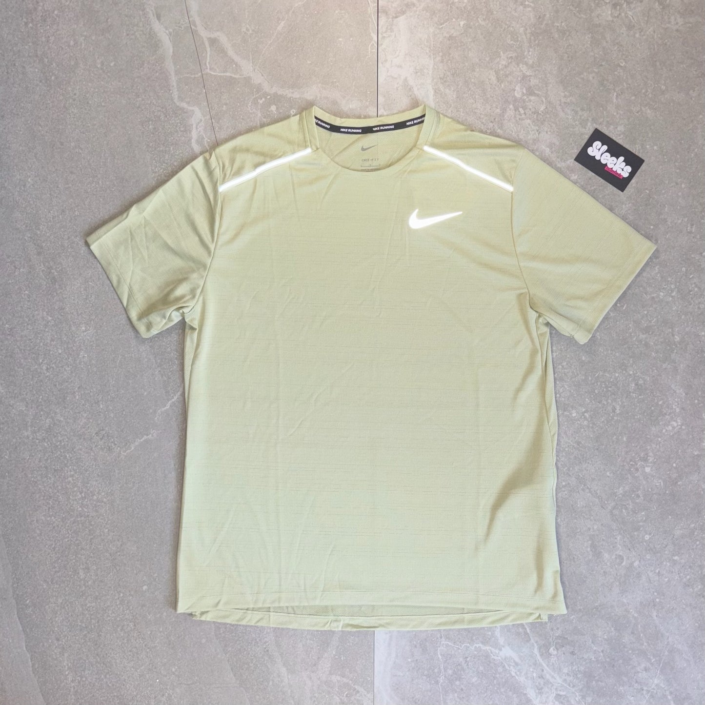 Nike Miler Tee Olive Aura