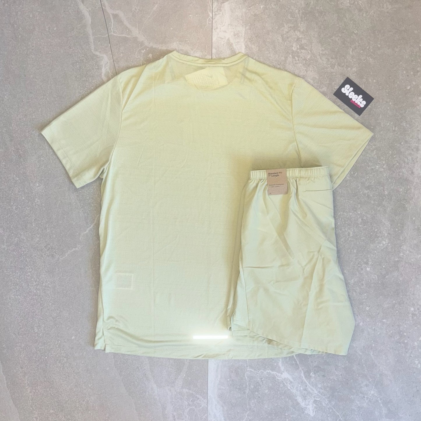 Nike Miler Set Olive Aura