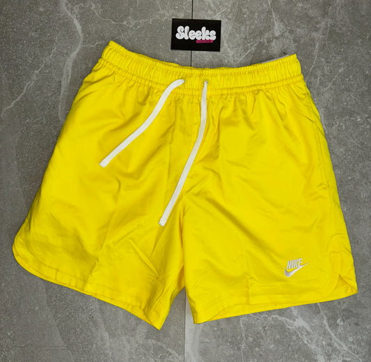 Nike Sportwear Shorts Yellow