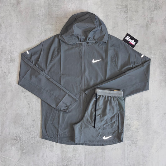 Nike Miler Repel Set Smoke Grey