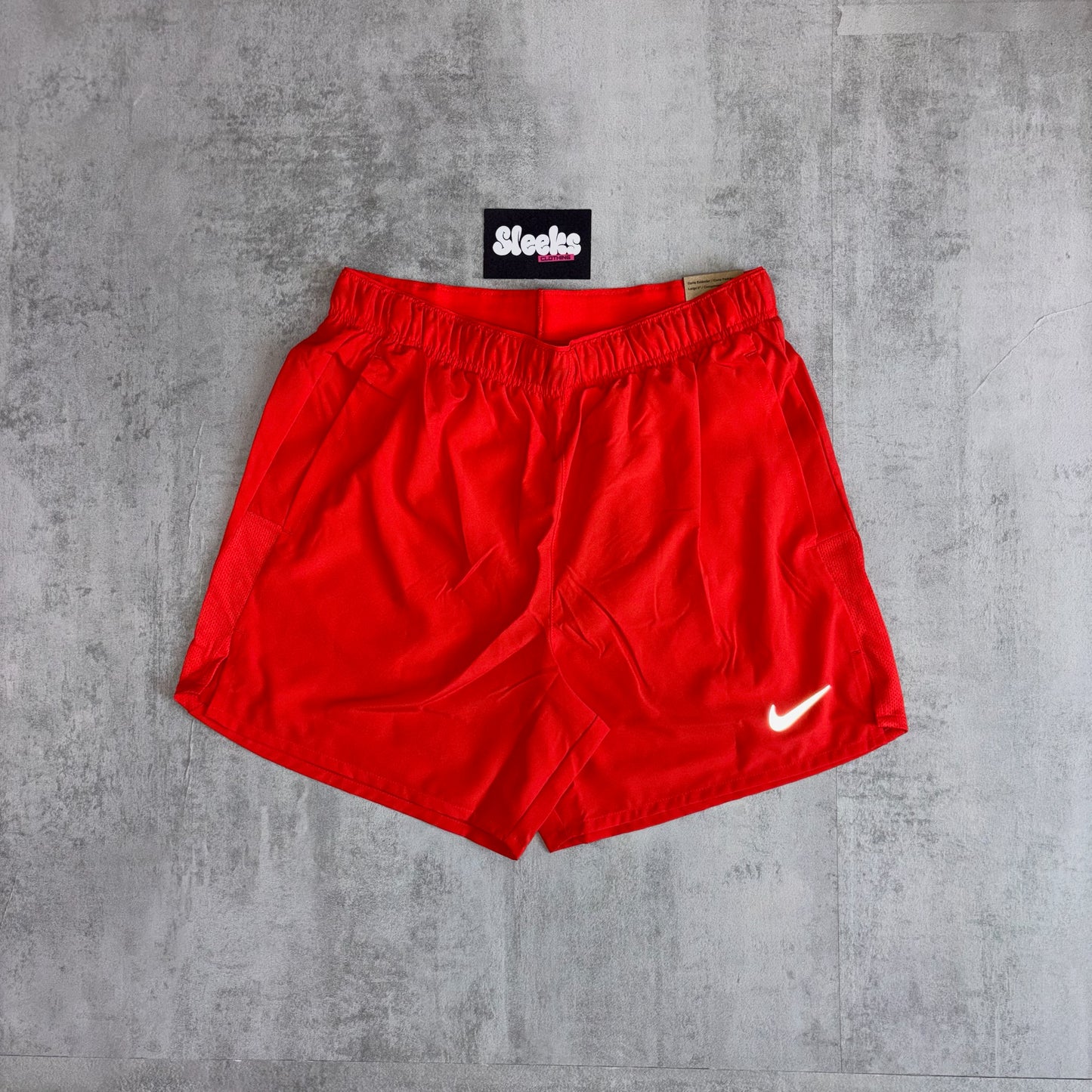 Nike Challenger Shorts Light Crimson