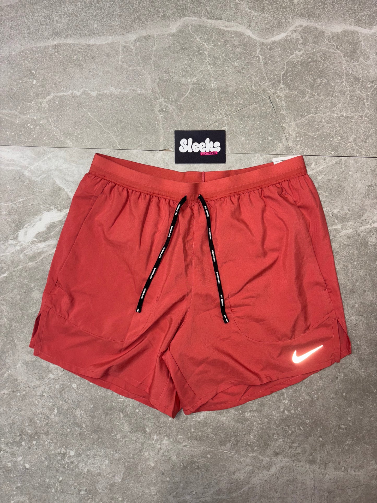 Nike Stride Shorts Adobe Red