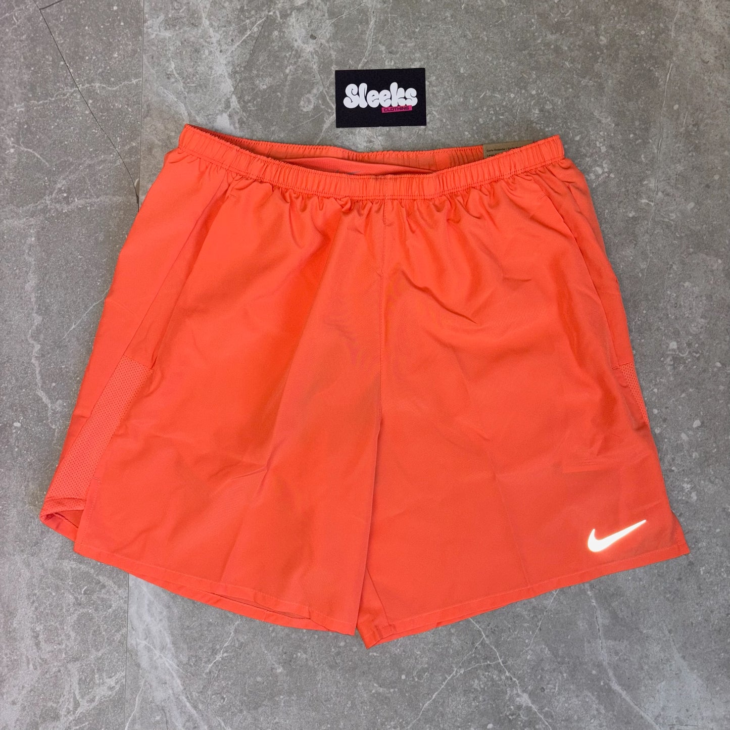 Nike Challenger Shorts Light Wild Mango