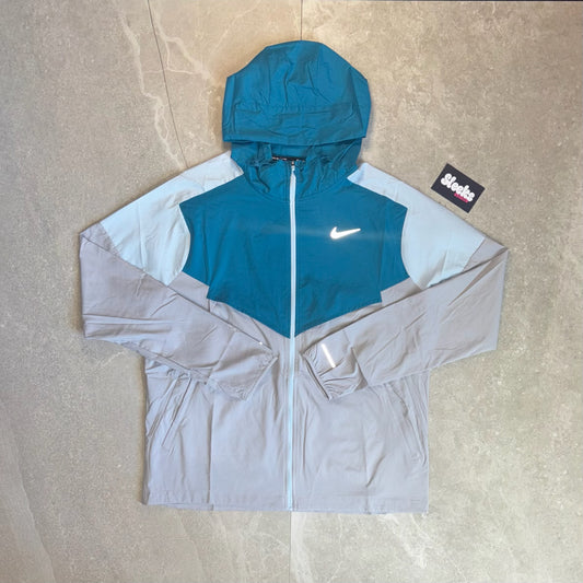 Nike Impossibly Light Windrunner Green Abyss/Wolf Grey