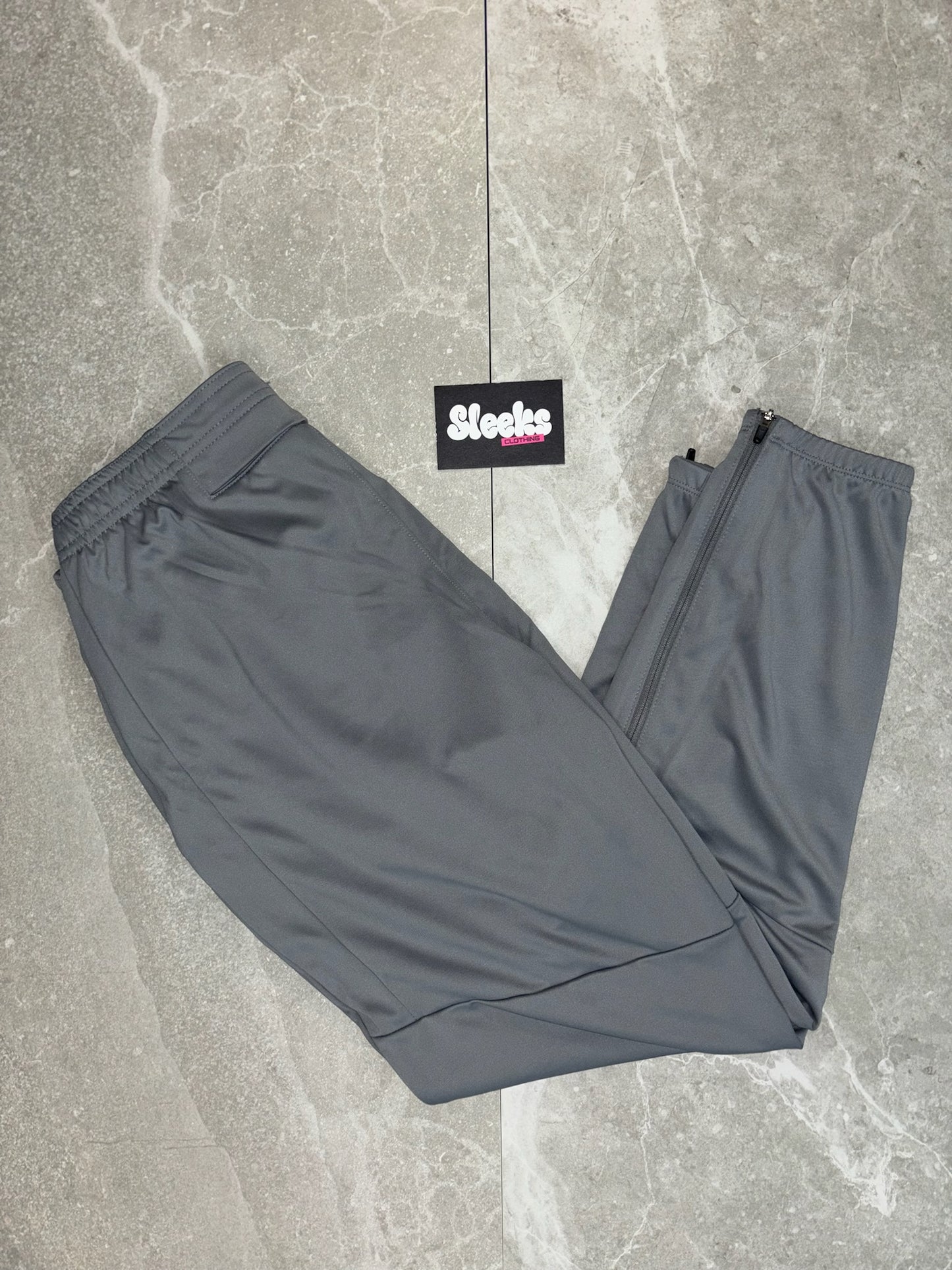 Nike Challenger Joggers Grey