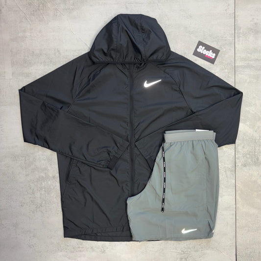 Nike Essential Windrunner Black Set Grey Challenger Shorts