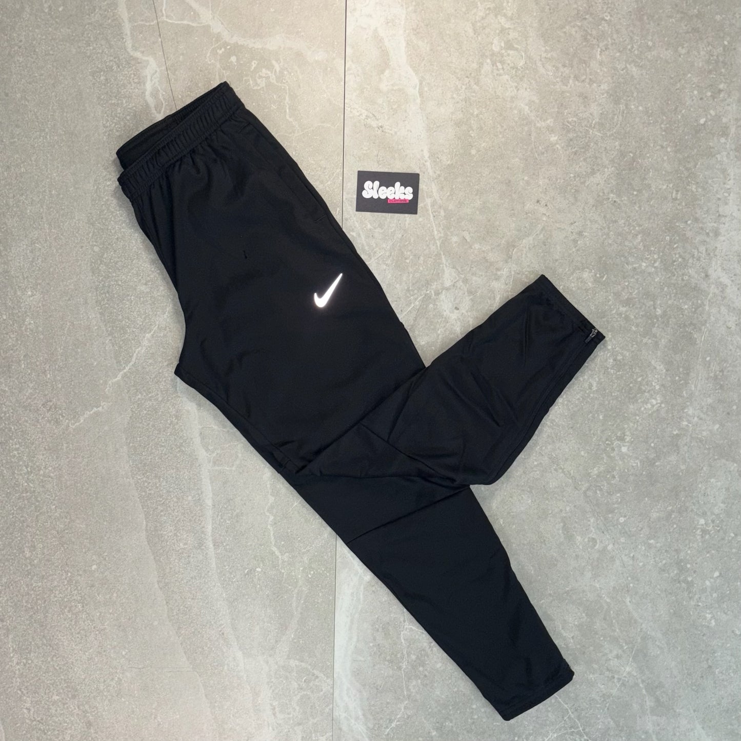 Nike Challenger Joggers Black