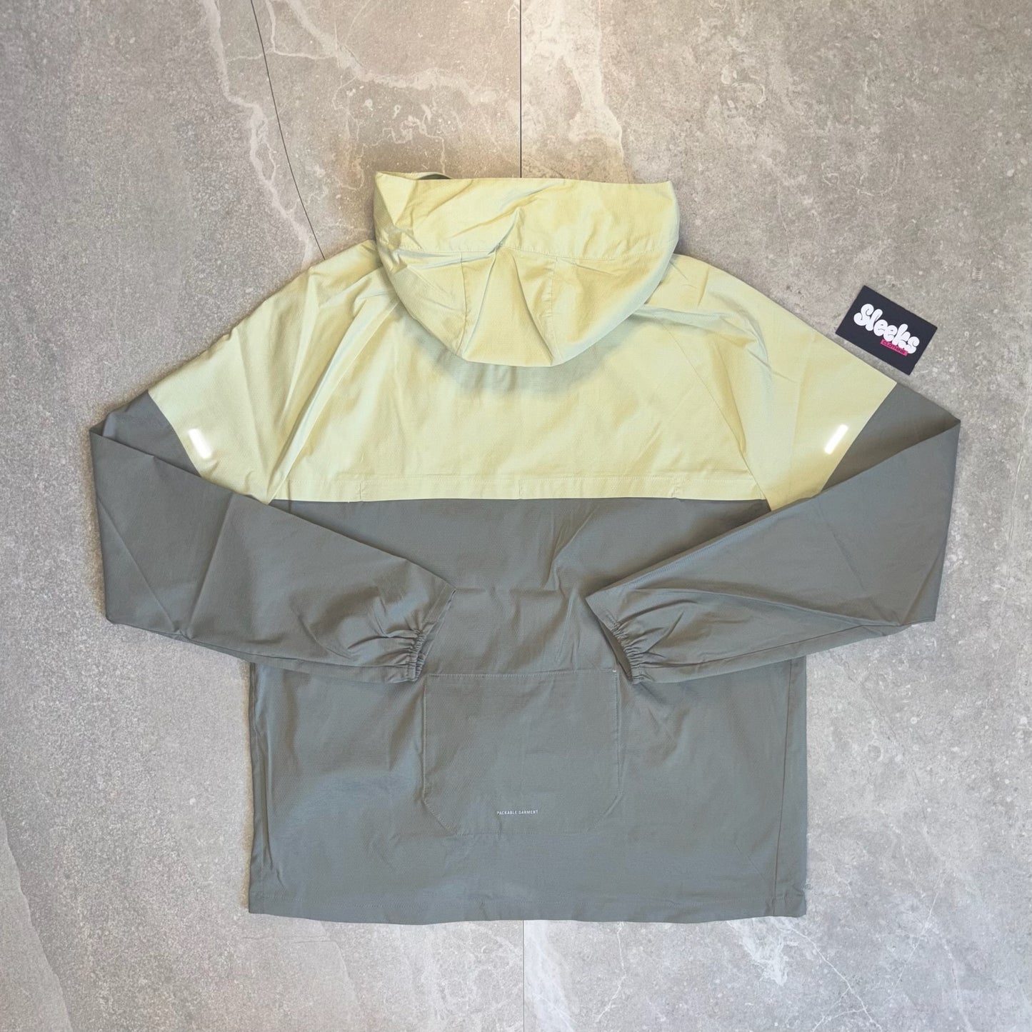 Nike Repel Windrunner Olive Aura
