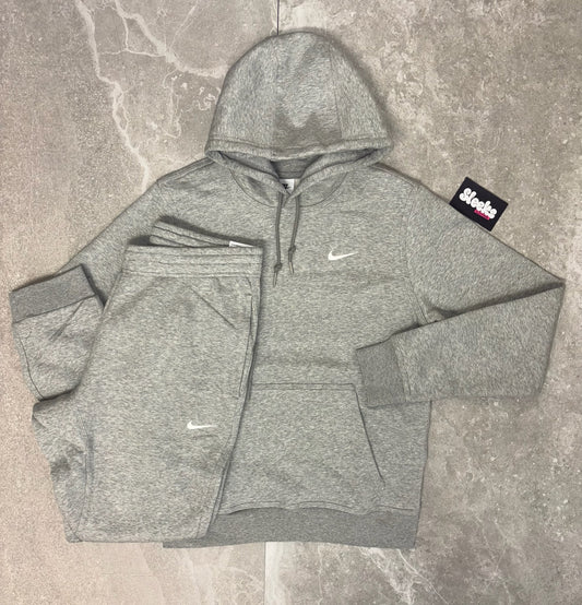 Nike Club Tracksuit Grey