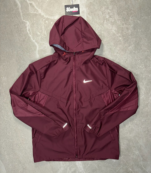 Nike Storm Fit Windrunner