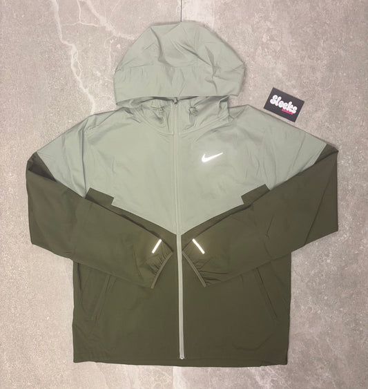 Nike Repel Windrunner Green