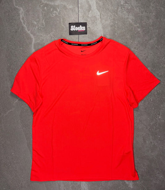 Nike Miler Bright Crimson